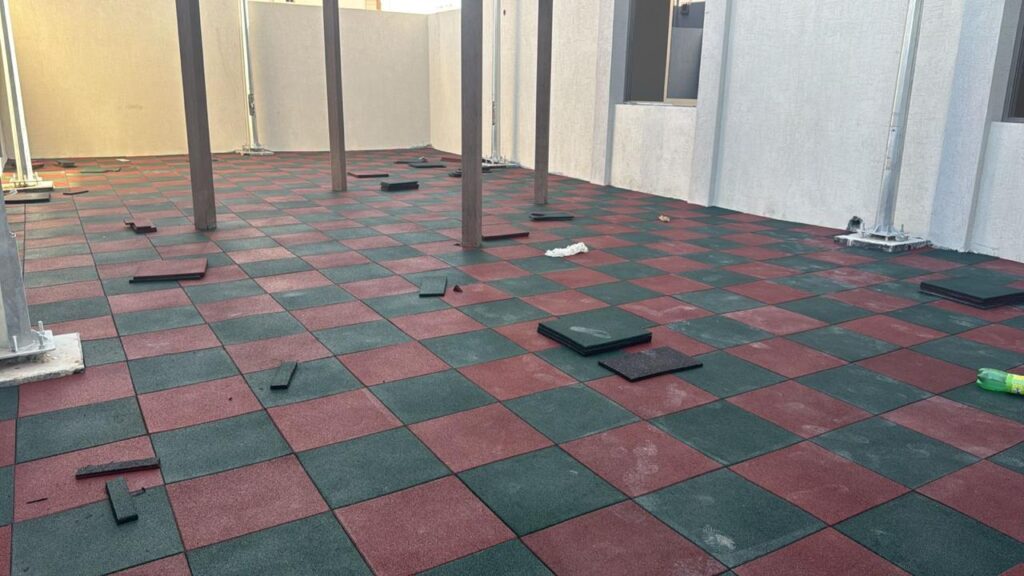 أرضيات ملاعب مطاطية